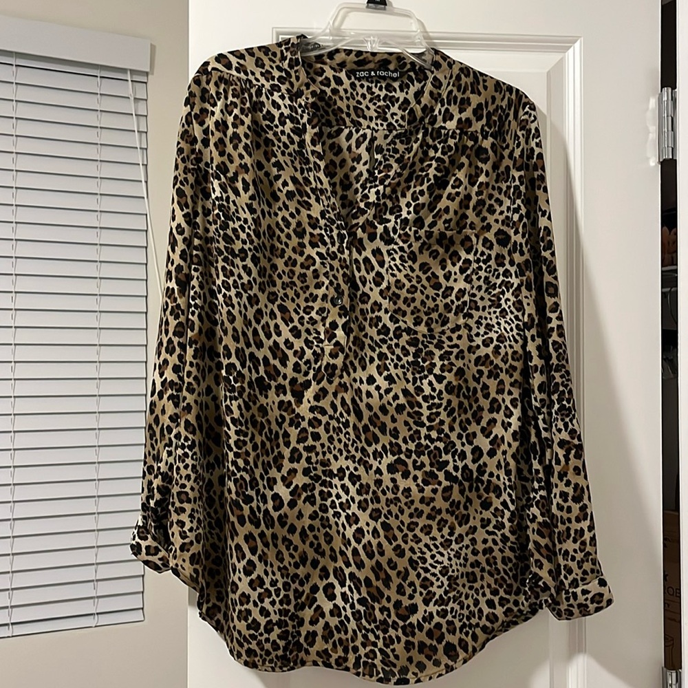 *3 for $18* Zac & Rachel Large. Collarless, 2-button, v-neck blouse.